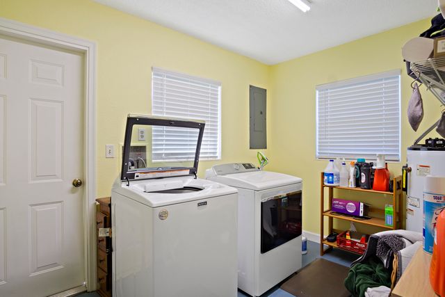 9464 SE Saturn Street, Hobe Sound, FL 33455