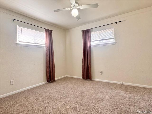 26371 Compson Street, Roseville, MI 48066