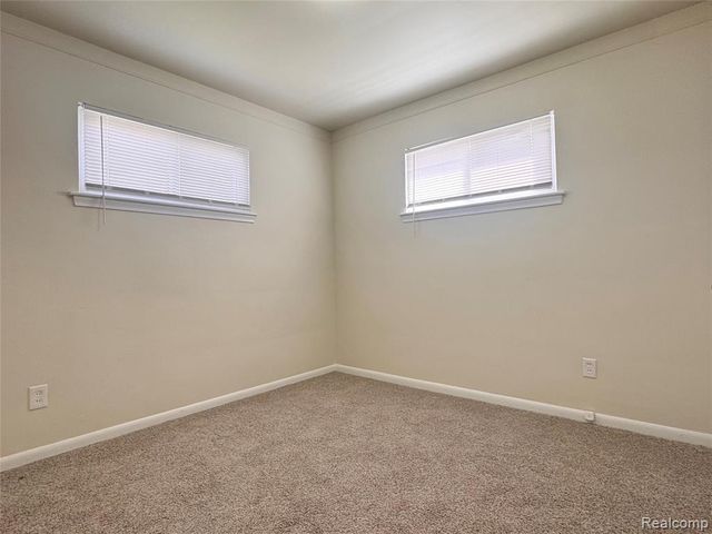 26371 Compson Street, Roseville, MI 48066