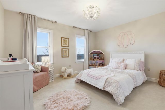 1070 Saint Mellion Dr, Collier Twp, PA 15142