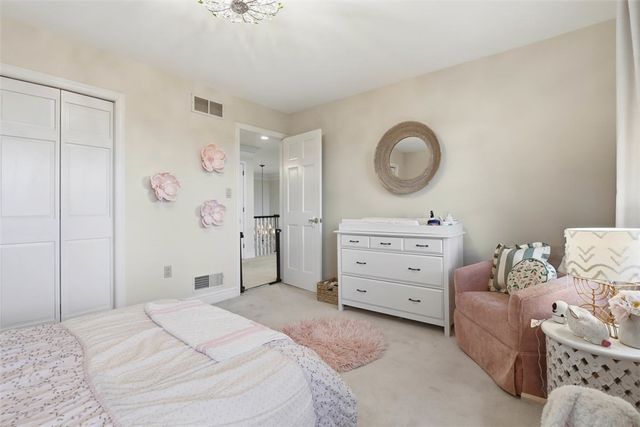 1070 Saint Mellion Dr, Collier Twp, PA 15142