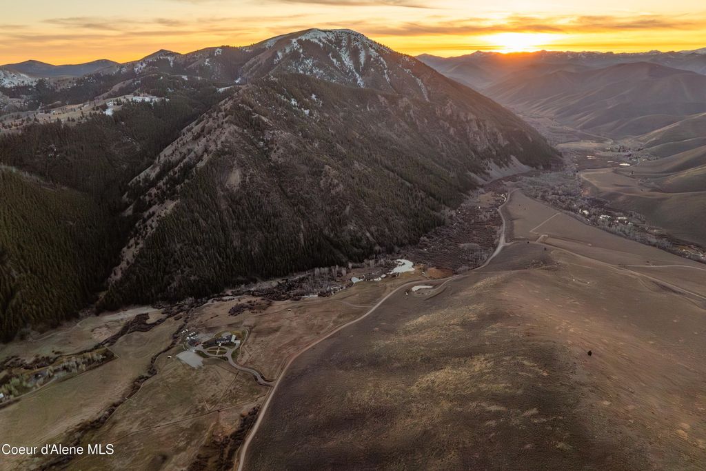 708 E Fork Road, Hailey, ID 83333 photo 118