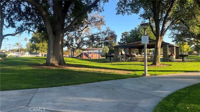 338 E Meats, Orange, CA 92865