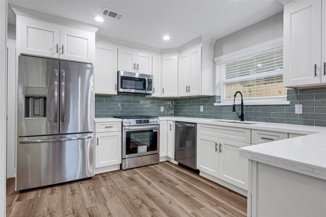 1826 Crestview Court, Missouri City, TX 77459