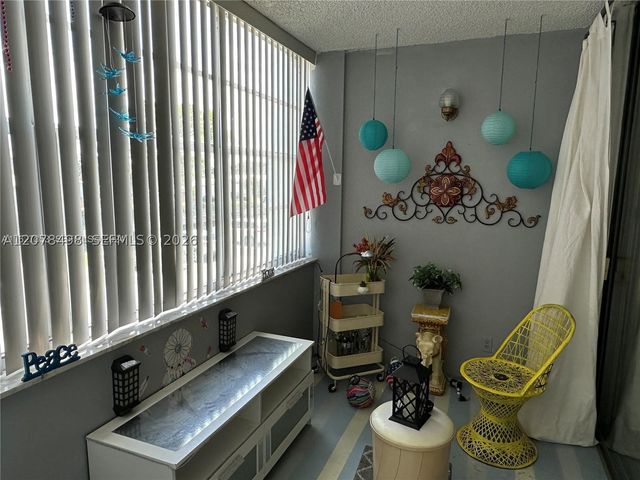 2741 Taft St 212, Hollywood, FL 33020