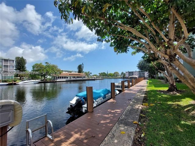 2741 Taft St 212, Hollywood, FL 33020