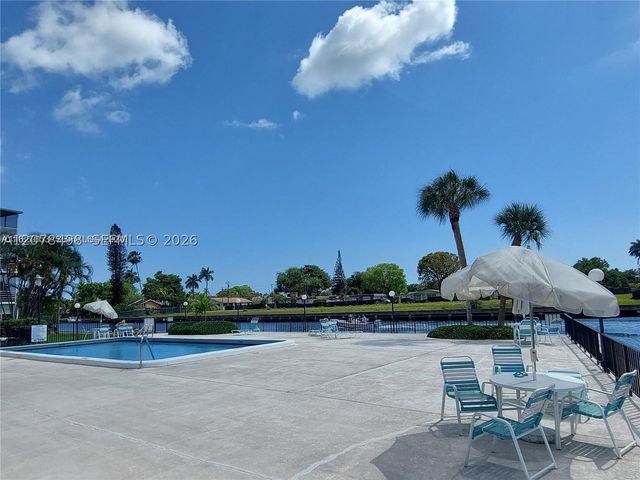 2741 Taft St 212, Hollywood, FL 33020