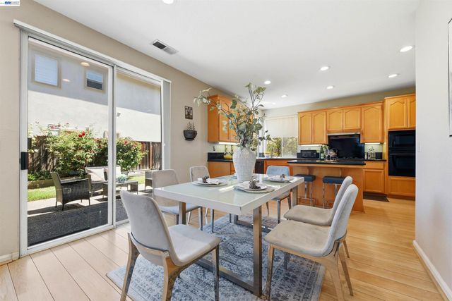 4929 Roselle Cmn, Fremont, CA 94536