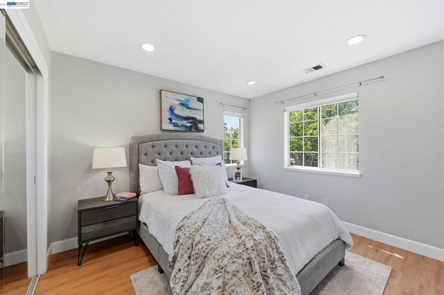4929 Roselle Cmn, Fremont, CA 94536
