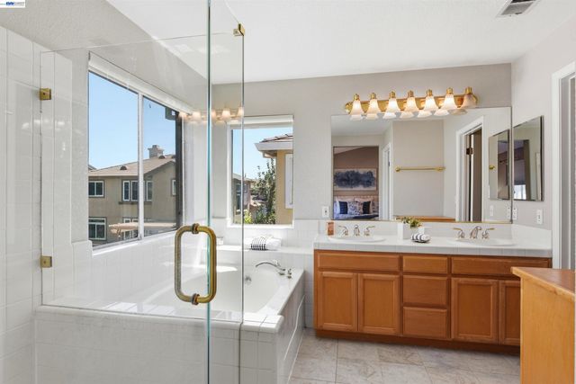 4929 Roselle Cmn, Fremont, CA 94536