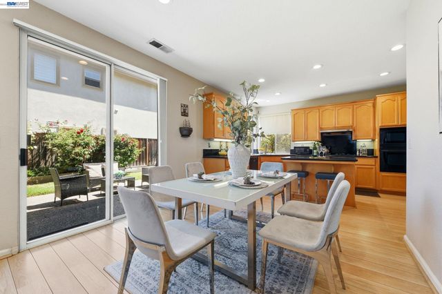 4929 Roselle Cmn, Fremont, CA 94536
