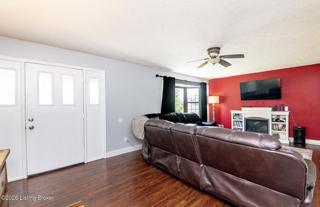 3604 Burkland Blvd, Shepherdsville, KY 40165