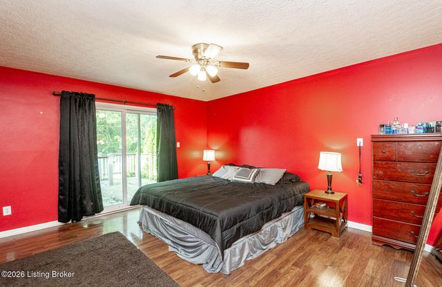 3604 Burkland Blvd, Shepherdsville, KY 40165