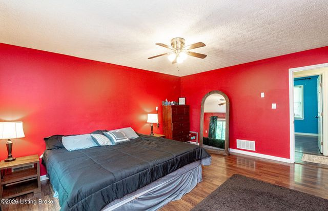 3604 Burkland Blvd, Shepherdsville, KY 40165