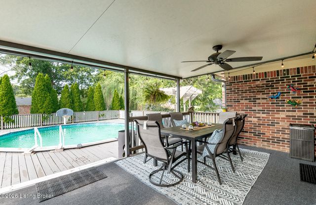 3604 Burkland Blvd, Shepherdsville, KY 40165
