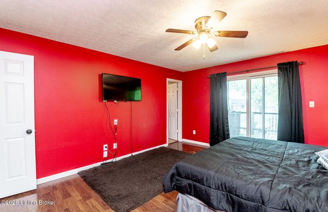 3604 Burkland Blvd, Shepherdsville, KY 40165