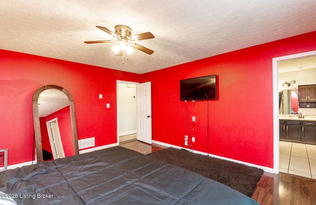 3604 Burkland Blvd, Shepherdsville, KY 40165