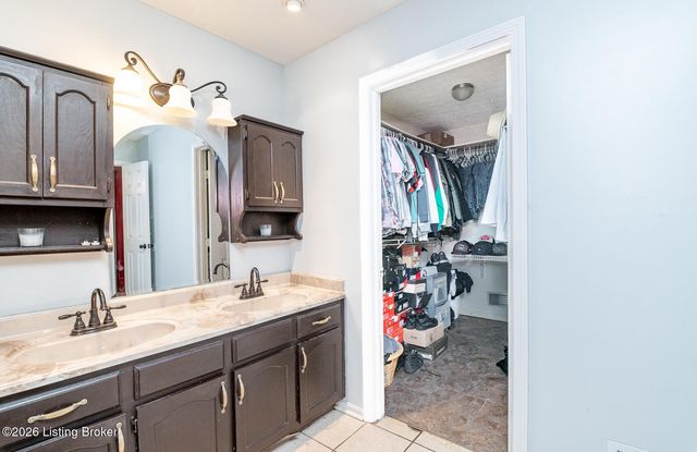 3604 Burkland Blvd, Shepherdsville, KY 40165