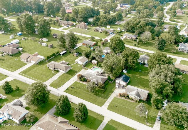 3604 Burkland Blvd, Shepherdsville, KY 40165