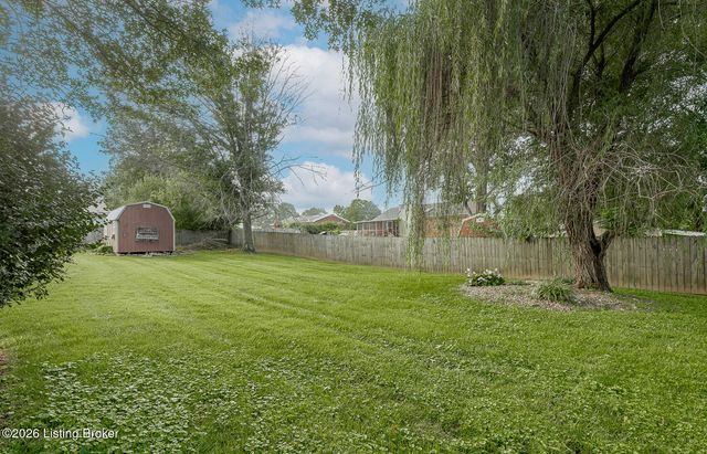 3604 Burkland Blvd, Shepherdsville, KY 40165