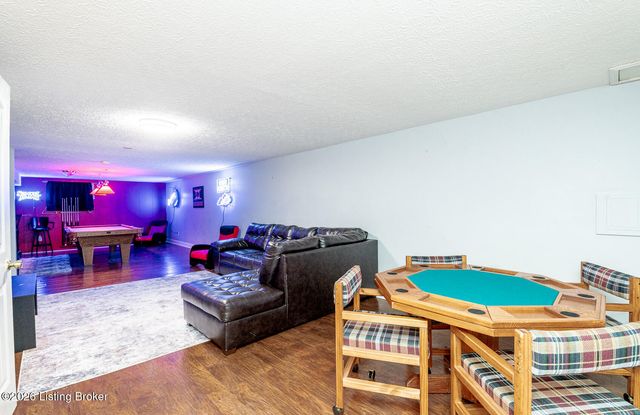 3604 Burkland Blvd, Shepherdsville, KY 40165