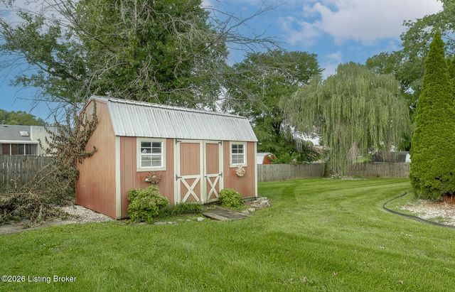 3604 Burkland Blvd, Shepherdsville, KY 40165