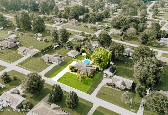 3604 Burkland Blvd, Shepherdsville, KY 40165