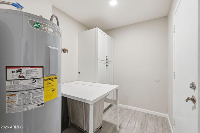 2109 W ORAIBI Drive, Phoenix, AZ 85027