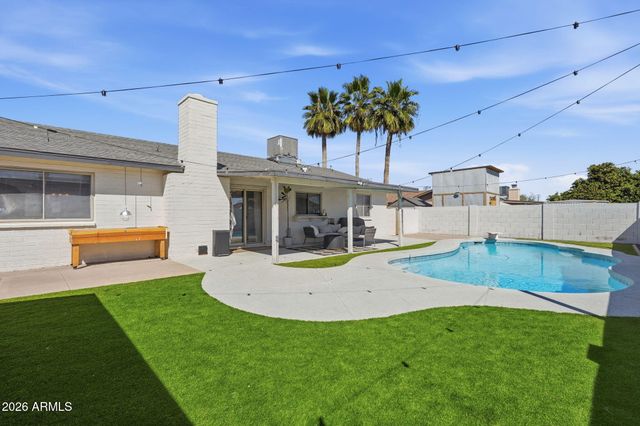 2109 W ORAIBI Drive, Phoenix, AZ 85027