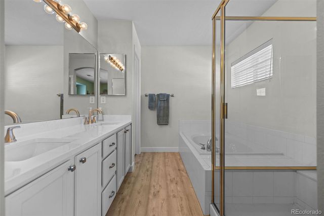 2760 W Greens Court, Littleton, CO 80123