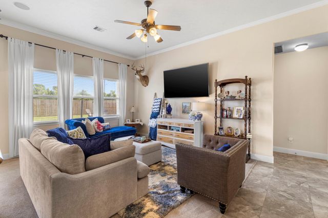 4610 Legends Bay Drive, Baytown, TX 77523