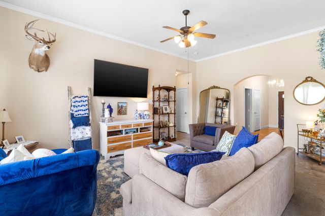 4610 Legends Bay Drive, Baytown, TX 77523