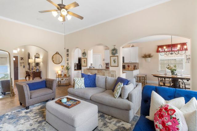 4610 Legends Bay Drive, Baytown, TX 77523