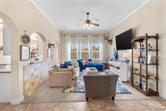 4610 Legends Bay Drive, Baytown, TX 77523