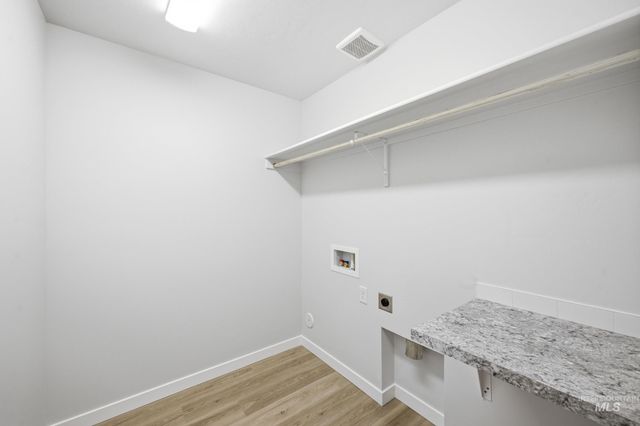 3516 E Jamestown Dr, Nampa, ID 83686