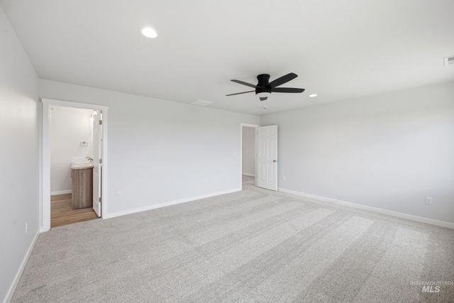 3516 E Jamestown Dr, Nampa, ID 83686