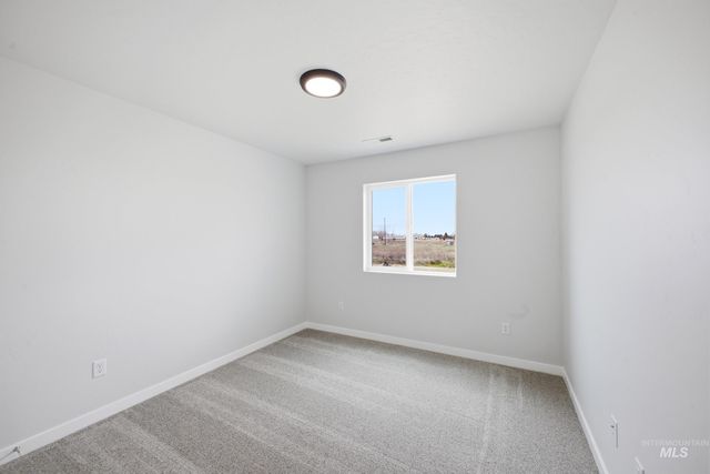 3516 E Jamestown Dr, Nampa, ID 83686