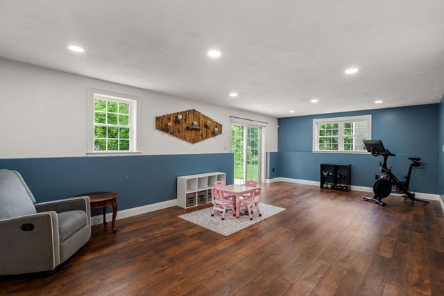 456 South St, Holbrook, MA 02343