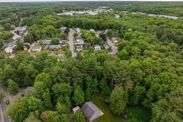 456 South St, Holbrook, MA 02343
