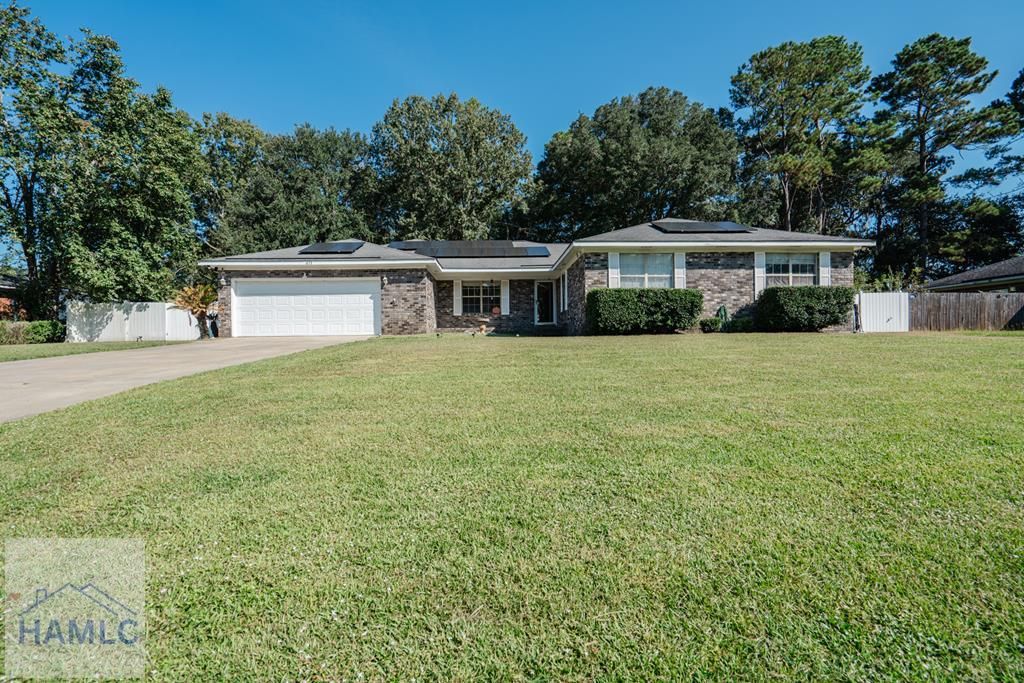 411 Christopher Drive, Hinesville, GA 31313