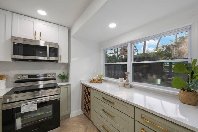 2649 46TH STREET S, Gulfport, FL 33711