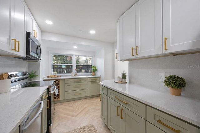 2649 46TH STREET S, Gulfport, FL 33711