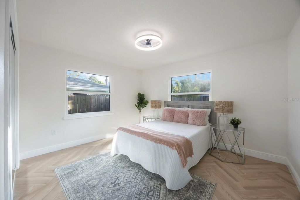 Image 21 of property listing at 2649 46TH STREET S, Gulfport, FL 33711