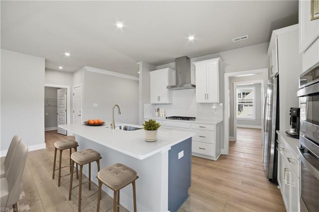 2113 Wentworth XING, Smithfield, VA 23430