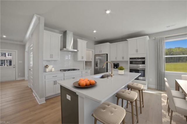 2113 Wentworth XING, Smithfield, VA 23430