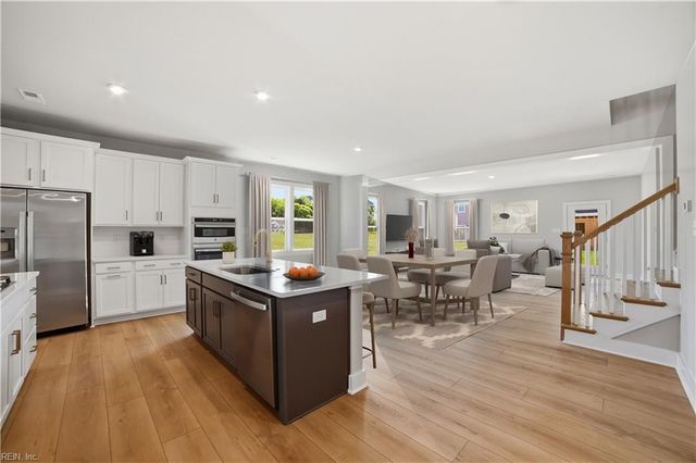 2113 Wentworth XING, Smithfield, VA 23430