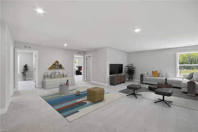 2113 Wentworth XING, Smithfield, VA 23430