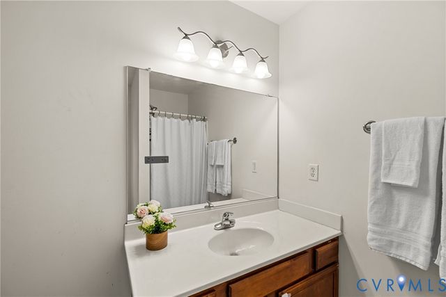 12625 Summerhouse Ln, Midlothian, VA 23112