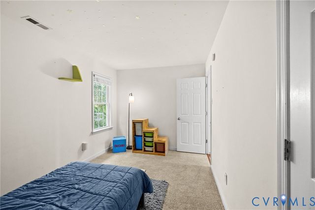 12625 Summerhouse Ln, Midlothian, VA 23112