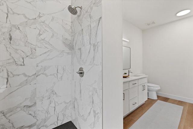 6304 Sheffield Lane E, Fife, WA 98424
